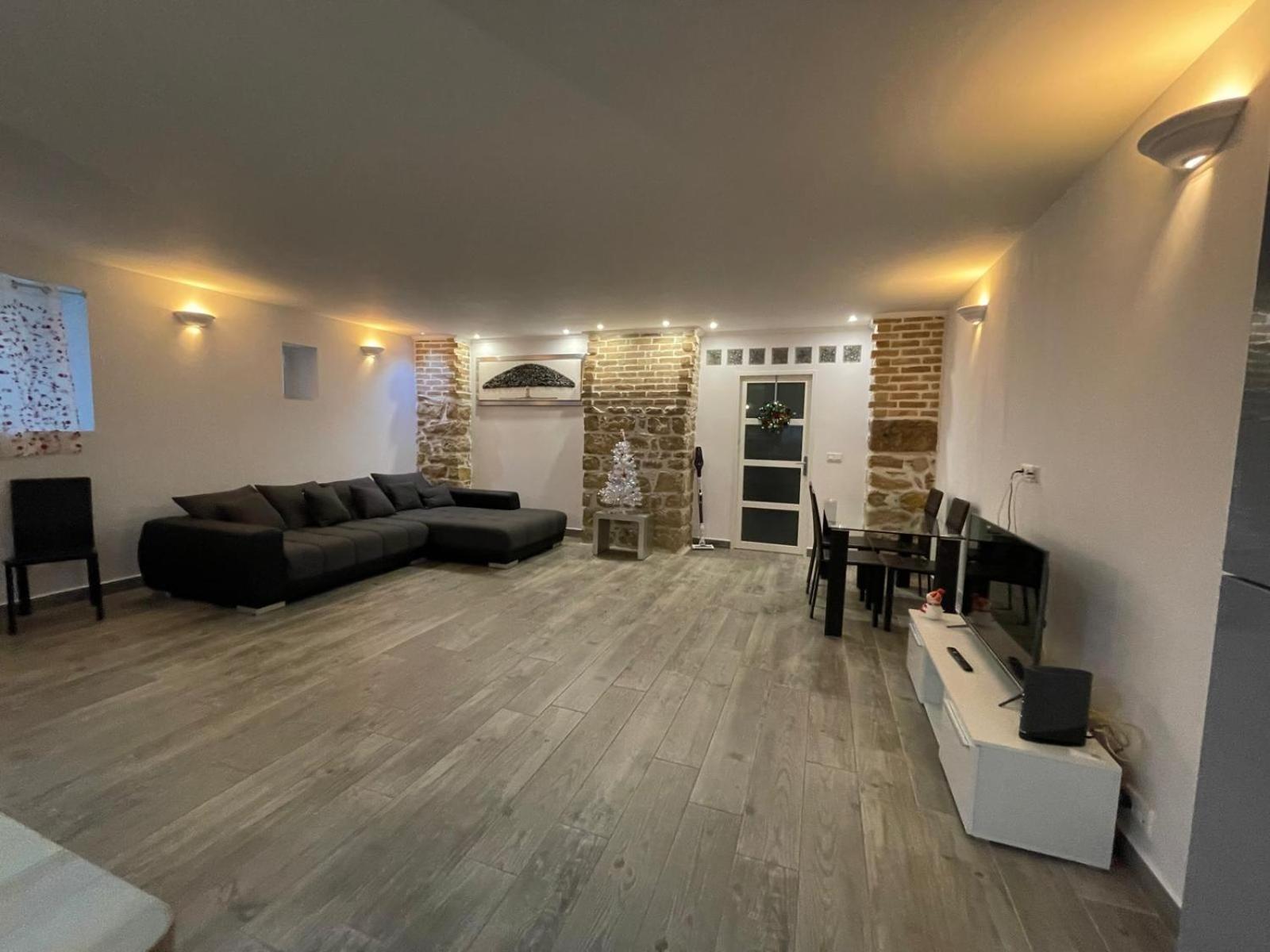 Proche Centre Parking Public Gratuit Appartement