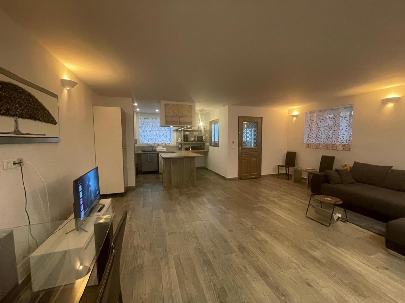 Proche Centre Parking Public Gratuit Appartement *