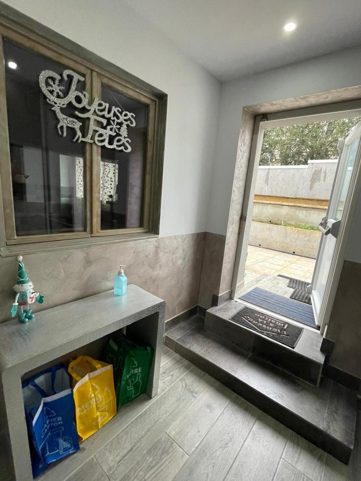 Proche Centre Parking Public Gratuit Appartement