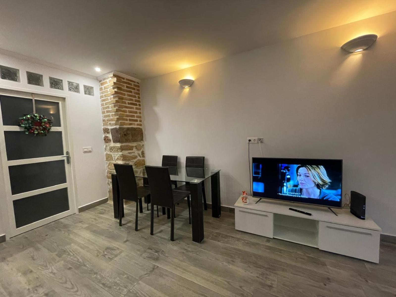 Proche Centre Parking Public Gratuit Appartement *